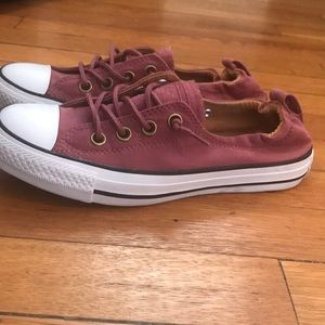 CONVERSE NEW Women’s Size 7 Burgundy